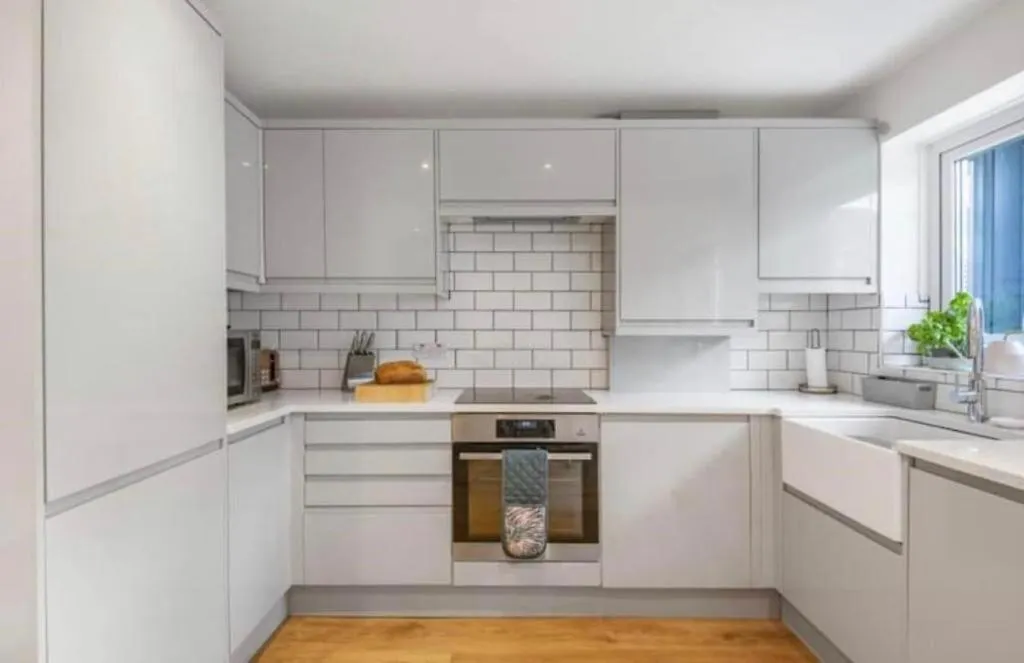 Modern 3 Bed - Sleeps 6 With Hot Tub Villa Bath 0*,  United Kingdom